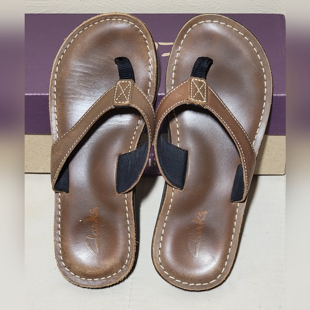Women Clarks sandals